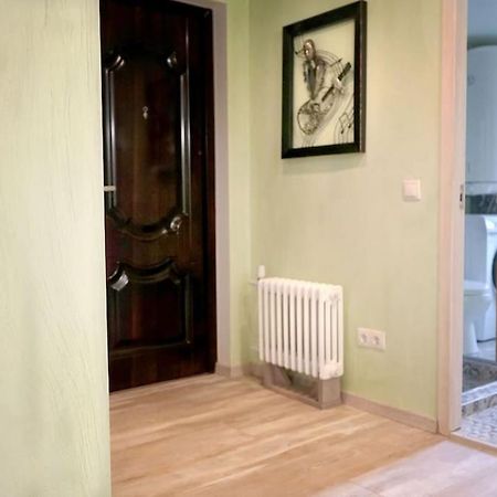 Prime 2Br/Ba Apt Next To Main Station & Olympic Center Liepaja Exterior photo
