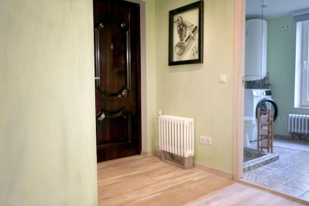 Prime 2Br/Ba Apt Next To Main Station & Olympic Center Liepaja Exterior photo